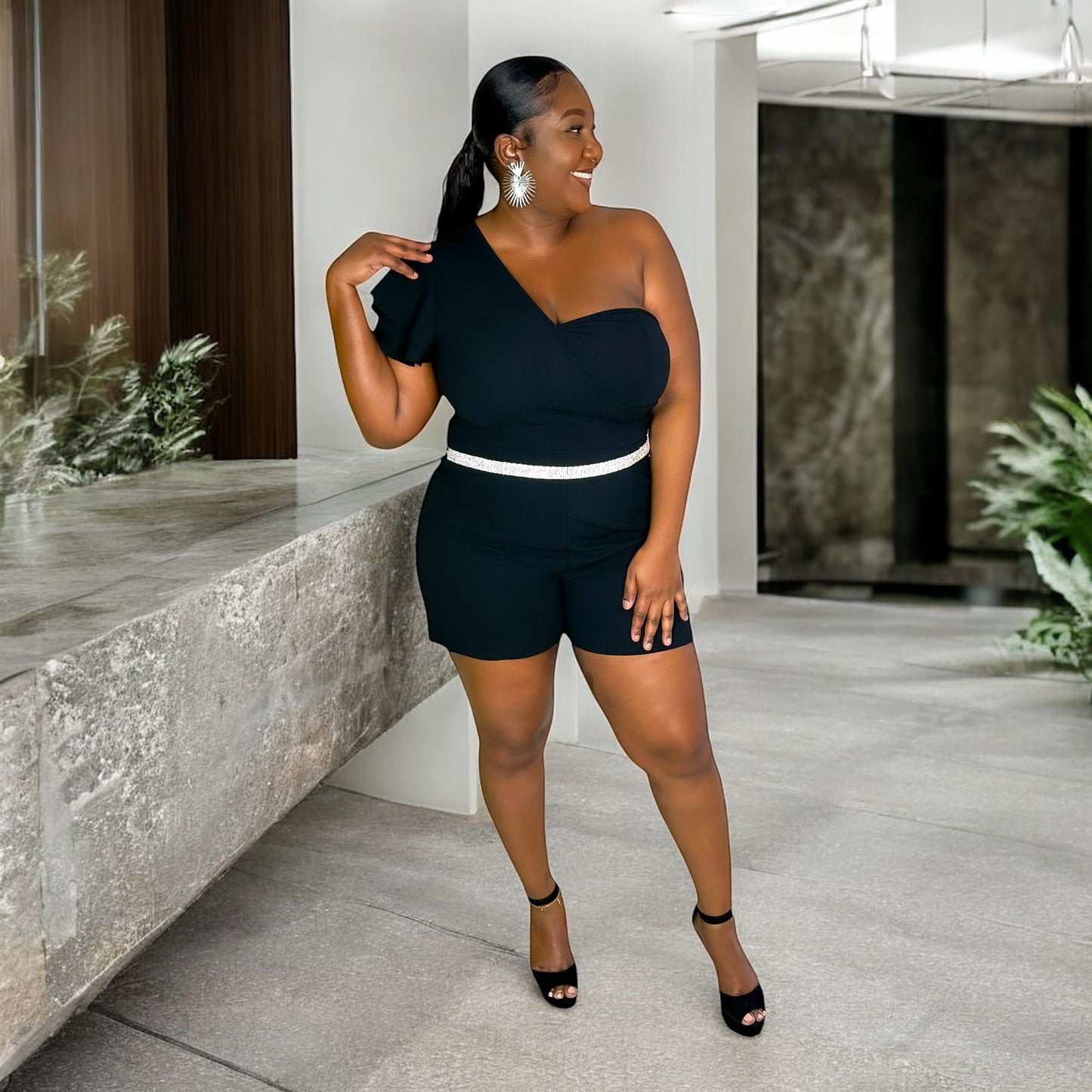 Chic Glam One-Shoulder Romper –Black